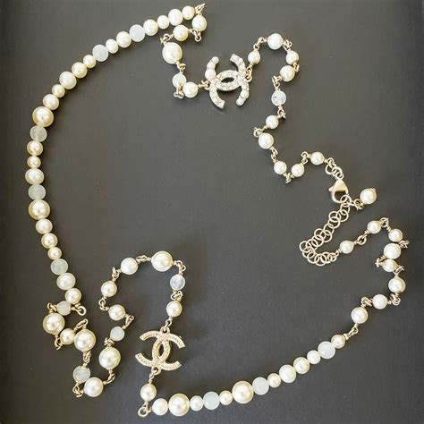 coco chanel fake pearls